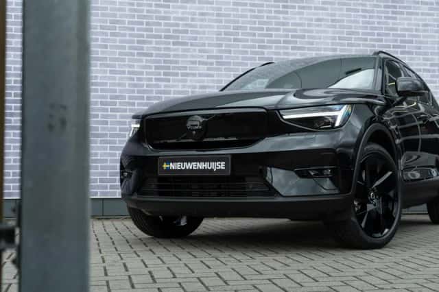 Volvo EX40 (2026) thumbnail 3