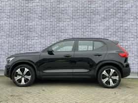 Volvo XC40 thumbnail 2