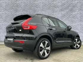 Volvo XC40 thumbnail 3