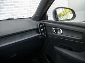 Volvo XC40 thumbnail 21