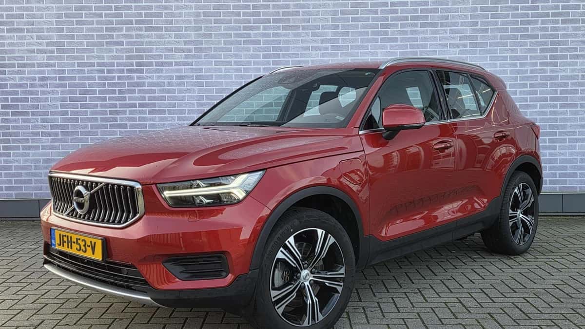 Volvo XC40 — foto 1