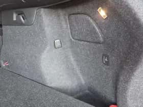 Volvo XC40 thumbnail 16