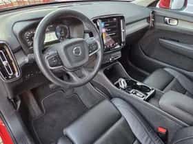 Volvo XC40 thumbnail 6