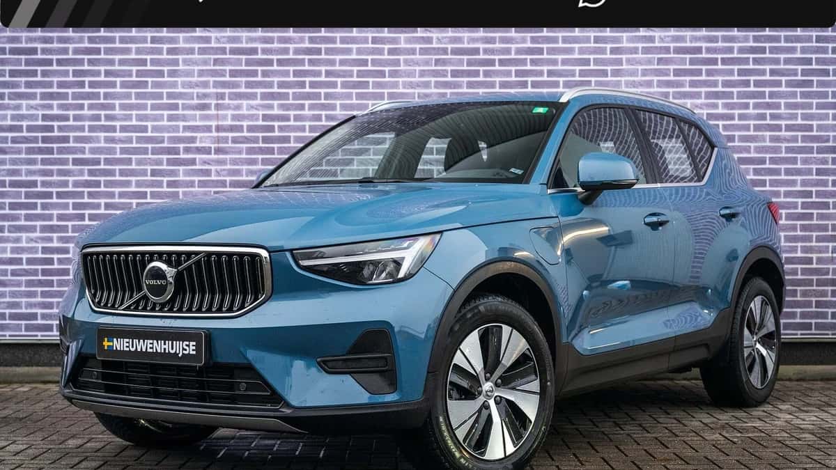 Volvo XC40 — foto 1