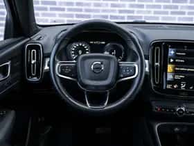 Volvo XC40 thumbnail 18