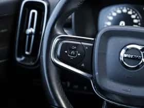 Volvo XC40 thumbnail 23