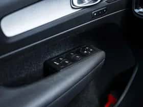 Volvo XC40 thumbnail 30
