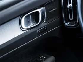 Volvo XC40 thumbnail 31