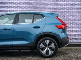 Volvo XC40 thumbnail 9