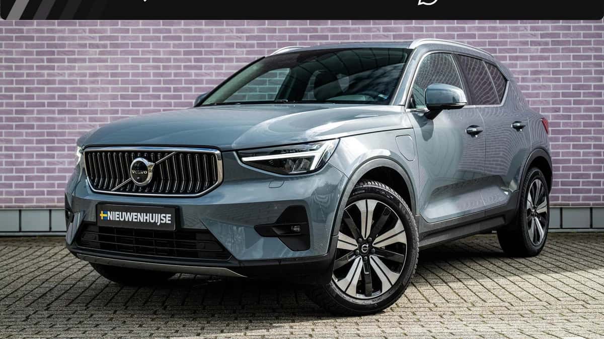 Volvo XC40 — foto 1