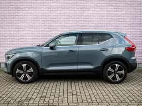 Volvo XC40 thumbnail 4
