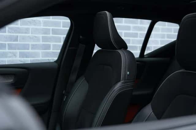 Volvo XC40 (2019) thumbnail 6