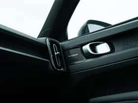 Volvo EC40 thumbnail 6
