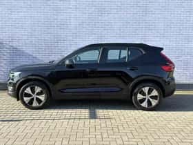 Volvo XC40 thumbnail 2
