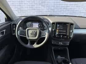 Volvo XC40 thumbnail 7