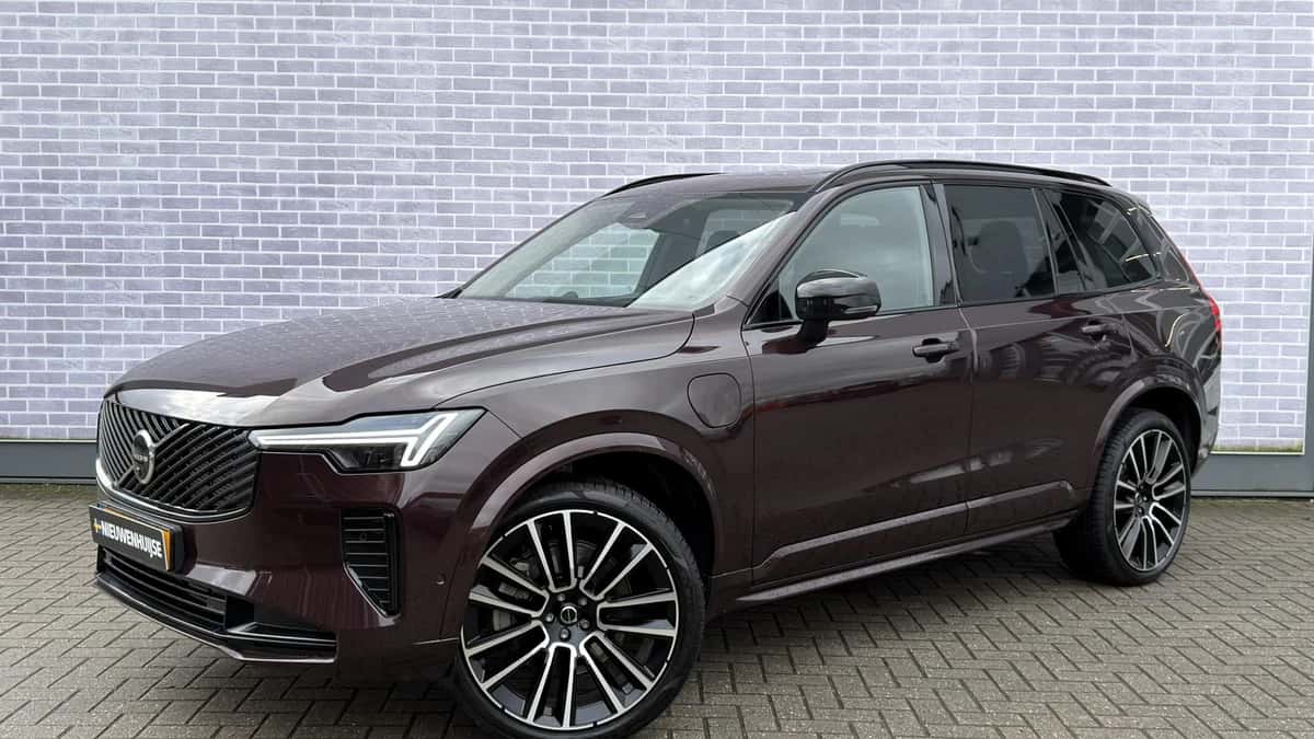 Volvo XC90 — foto 1