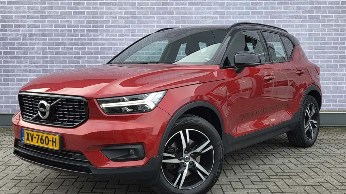 Volvo XC40 — foto 1