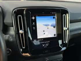 Volvo XC40 thumbnail 10