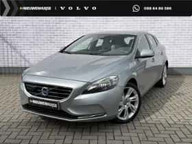 Volvo V40 (2016) thumbnail 1
