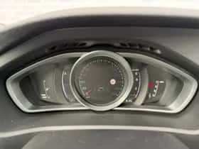 Volvo V40 (2016) thumbnail 14