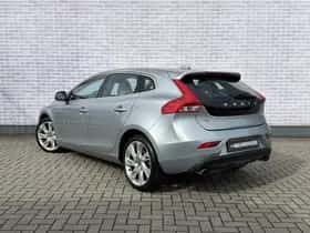 Volvo V40 (2016) thumbnail 3