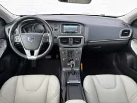 Volvo V40 (2016) thumbnail 8