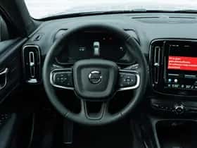 Volvo EX40 (2026) thumbnail 3