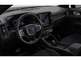 Volvo EX40 thumbnail 9