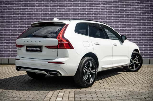 Volvo XC60 (2021) thumbnail 2