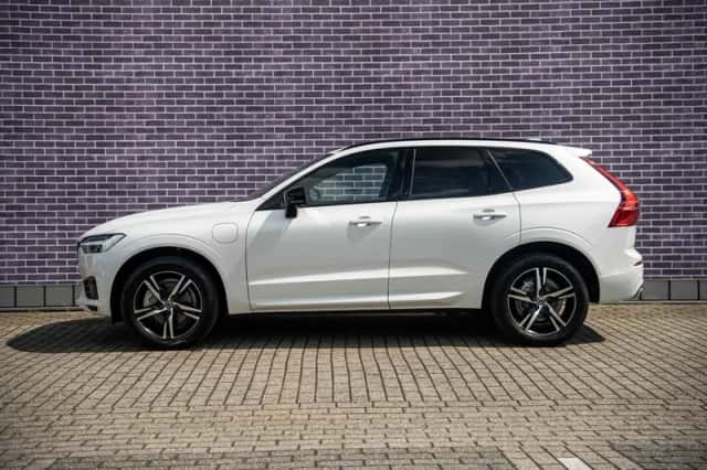 Volvo XC60 (2021) thumbnail 3