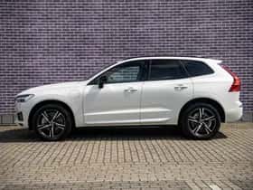 Volvo XC60 (2021) thumbnail 3