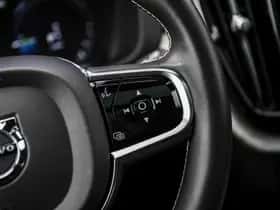 Volvo XC60 (2021) thumbnail 21