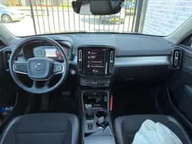 Volvo XC40 thumbnail 7