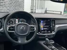 Volvo V60 (2020) thumbnail 2
