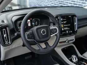 Volvo XC40 thumbnail 12