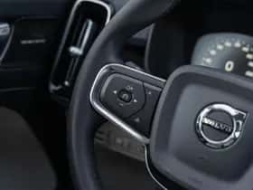 Volvo XC40 thumbnail 13