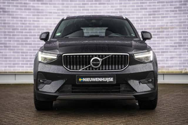 Volvo XC40 (2022) thumbnail 4