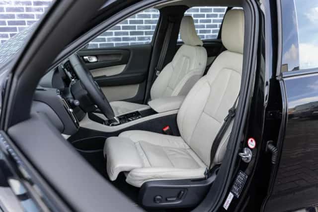 Volvo XC40 (2022) thumbnail 6