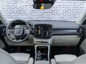 Volvo XC40 thumbnail 9