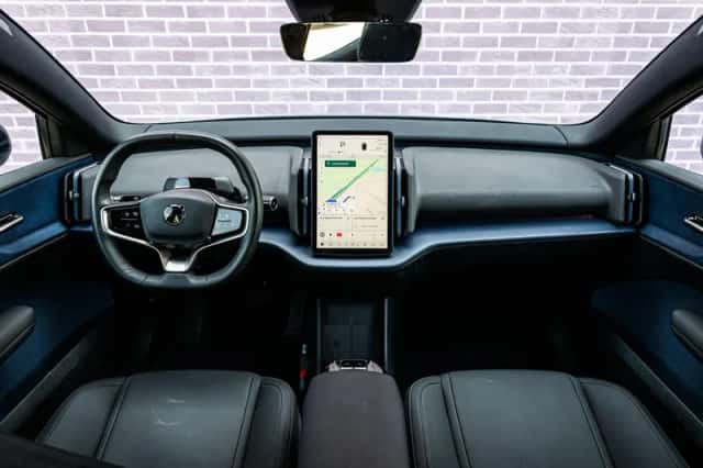 Volvo EX30 (2024) thumbnail 5