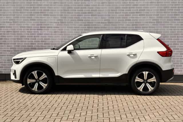 Volvo XC40 (2022) thumbnail 2