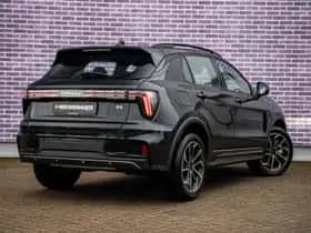 Lynk & Co 01 thumbnail 2