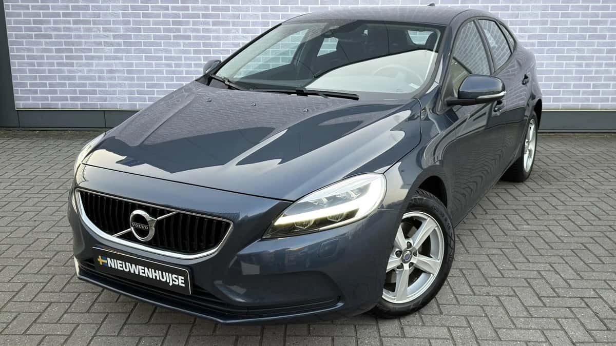Volvo V40 — foto 1