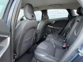 Volvo V40 thumbnail 11