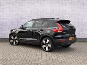 Volvo EX40 thumbnail 2