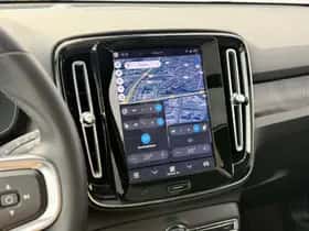 Volvo EX40 thumbnail 12