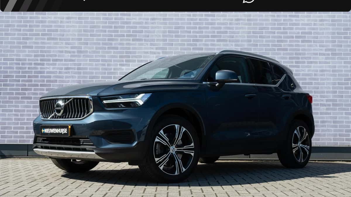 Volvo XC40 — foto 1