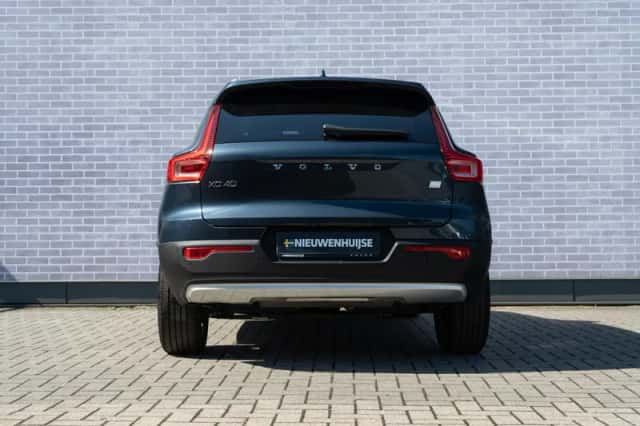 Volvo XC40 (2021) thumbnail 5