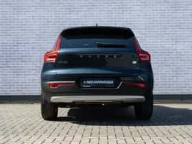 Volvo XC40 thumbnail 5