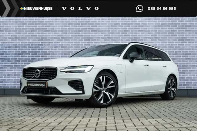 Volvo V60 (2021) thumbnail 1